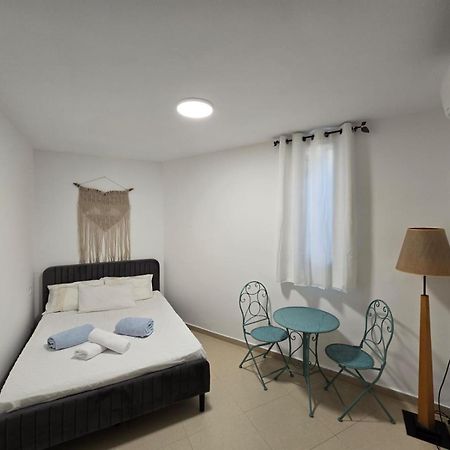 Appartamento Sea And Sun Aprtment Eilat Esterno foto