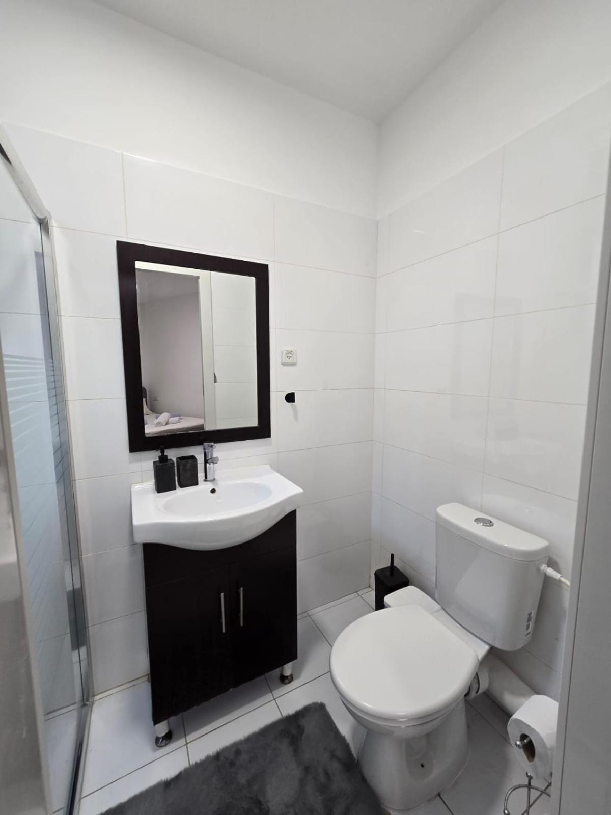 Appartamento Sea And Sun Aprtment Eilat Esterno foto